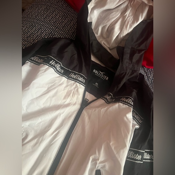 Hollister Womens XS long sleeve Zip up jacket - Picture 2 of 2